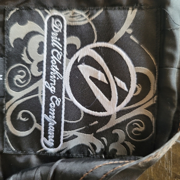 Light brown vest - Picture 10 of 11